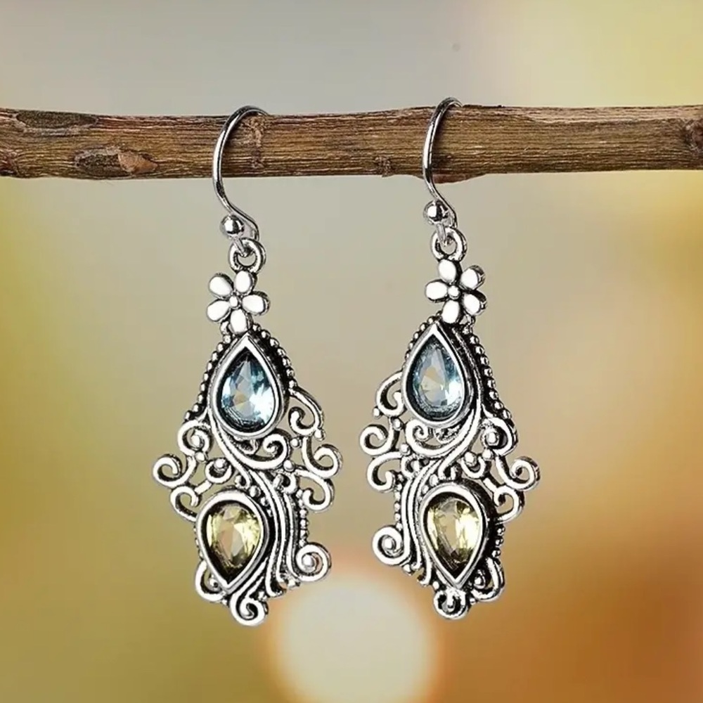 🌟Boutique Item | Boho Earrings - Silver 🌟MUST BUNDLE🌟